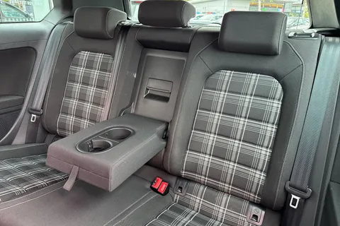 19 of 63 for VOLKSWAGEN GOLF 2.0 TDI GTD 3dr