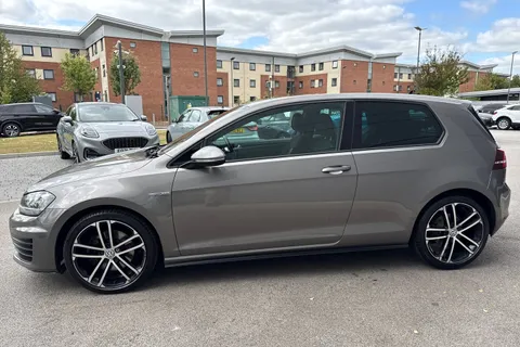 26 of 63 for VOLKSWAGEN GOLF 2.0 TDI GTD 3dr