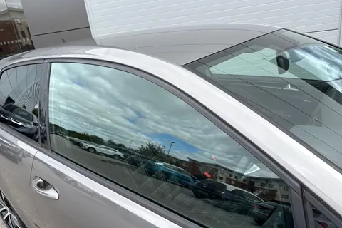 32 of 63 for VOLKSWAGEN GOLF 2.0 TDI GTD 3dr