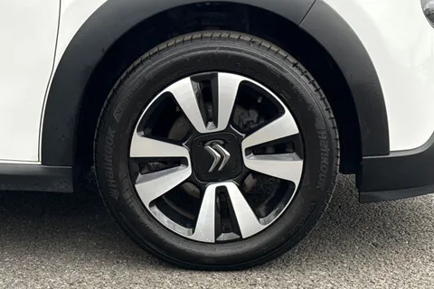 NV68DGY Citroën C3 1.2 PureTech Flair Euro 6 (s/s) 5dr Thumbnail #10