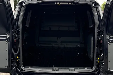 BJ25LCV Volkswagen Caddy Maxi C20 Cargo Commerce Pro Maxi 150 PS 1.5 TSI eHybrid 6sp DSG Thumbnail #7