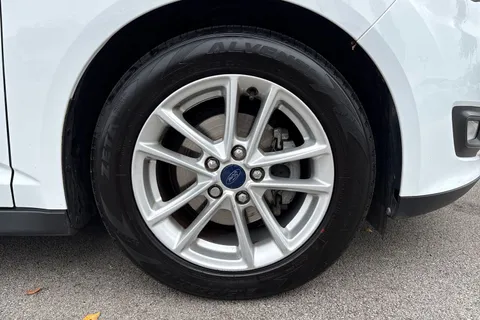 SM65EET Ford C-Max 1.6 Ti-VCT Zetec Euro 6 5dr Thumbnail #11