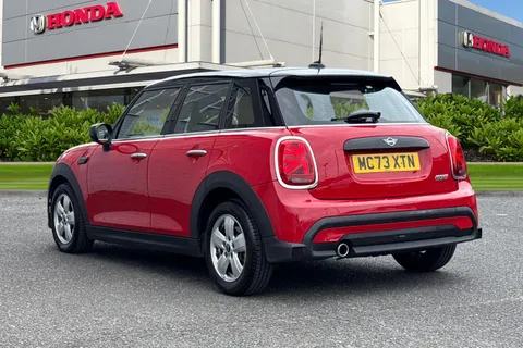 MC73XTN Mini Cooper 1.5 Cooper Classic 5dr Auto Thumbnail #3