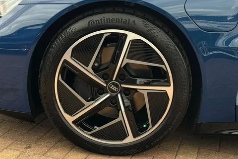 Audi e-tron GT 105kWh Auto quattro 4dr Thumbnail #10