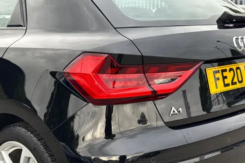 FE20UDZ Audi A1 S line 30 TFSI 116 PS S tronic Thumbnail #7