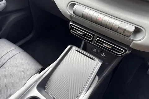 DG25RNY BYD Dolphin Surf 43.2kWh Boost Auto 5dr Thumbnail #20