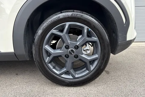 DG25RNY BYD Dolphin Surf 43.2kWh Boost Auto 5dr Thumbnail #23