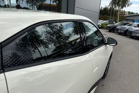 DG25RNY BYD Dolphin Surf 43.2kWh Boost Auto 5dr Thumbnail #29