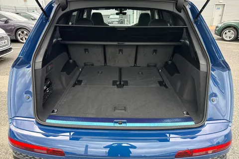 PY25GZJ Audi SQ7 SUV Black Edition TFSI 507 PS tiptronic Thumbnail #7