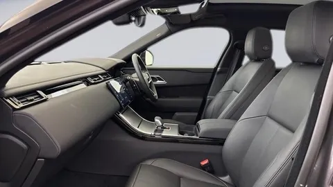 KS25RZD Land Rover Range Rover Velar 2.0 P400e 19.2kWh Dynamic SE Auto 4WD Euro 6 (s/s) 5dr Thumbnail #3