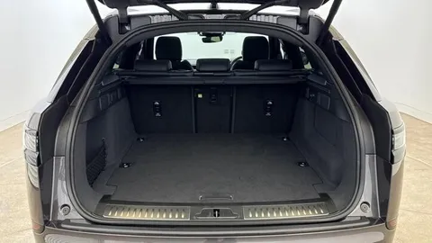 KS25RZD Land Rover Range Rover Velar 2.0 P400e 19.2kWh Dynamic SE Auto 4WD Euro 6 (s/s) 5dr Thumbnail #10