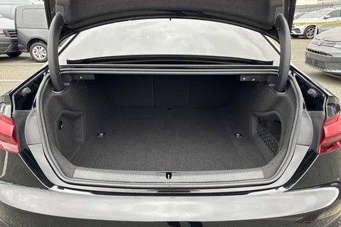 DK71YBF Audi A5 2.0 TFSI 40 Edition 1 S Tronic Euro 6 (s/s) 2dr Thumbnail #7