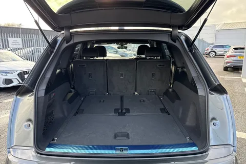  Audi Q7 3.0 TDI V6 50 Black Edition Tiptronic quattro Euro 6 (s/s) 5dr Thumbnail #7