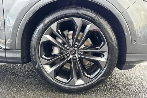  Audi Q7 3.0 TDI V6 50 Black Edition Tiptronic quattro Euro 6 (s/s) 5dr Thumbnail #11