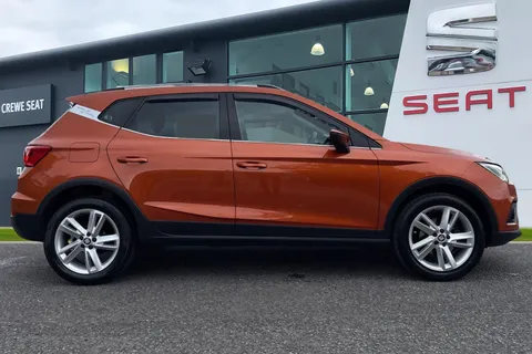 KL19CVH SEAT Arona 1.0 TSI FR Euro 6 (s/s) 5dr Thumbnail #4