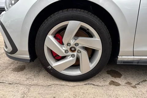 Volkswagen Golf 1.4 TSI 13kWh GTE DSG Euro 6 (s/s) 5dr Thumbnail #9