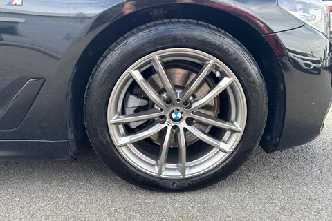 YF20XNA BMW 5 Series 2.0 520d MHT M Sport Touring Auto Euro 6 (s/s) 5dr Thumbnail #10