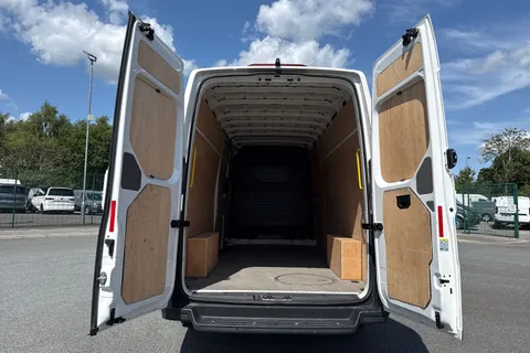 DG74EDJ Volkswagen Crafter 2.0 TDI 140PS Commerce Plus High Roof Van Thumbnail #7