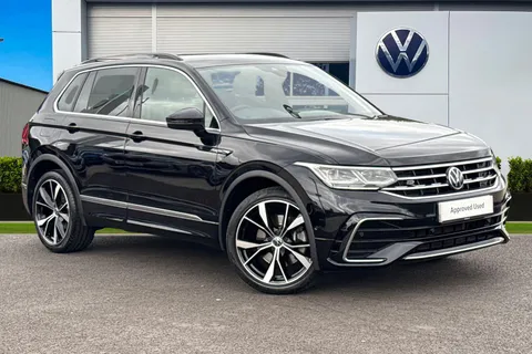 PL22ZGA Volkswagen Tiguan 2.0 TSI 4Motion R-Line 5dr DSG **KEYLESS ENTRY, REAR VIEW CAM** Thumbnail #2