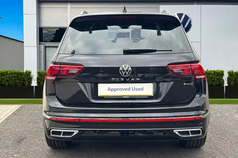 PL22ZGA Volkswagen Tiguan 2.0 TSI 4Motion R-Line 5dr DSG **KEYLESS ENTRY, REAR VIEW CAM** Thumbnail #5