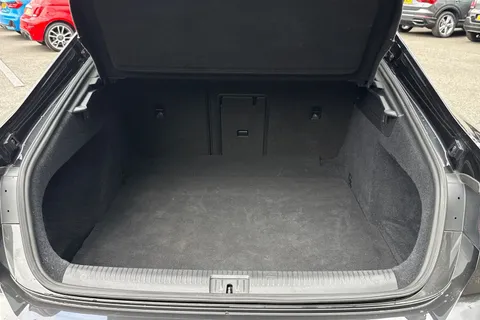 KV18HGP Volkswagen Arteon 2.0 TDI R-Line Fastback Euro 6 (s/s) 5dr Thumbnail #7