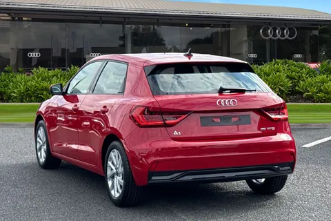 Audi A1 1.0 TFSI 25 Sport Sportback Euro 6 (s/s) 5dr Thumbnail #3
