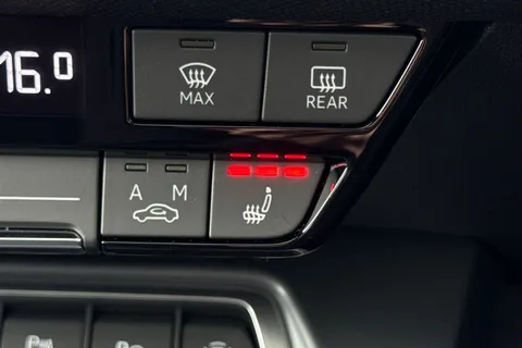  Audi A3 2.0 TDI Black Edition Sportback S Tronic Euro 6 (s/s) 5dr Thumbnail #42