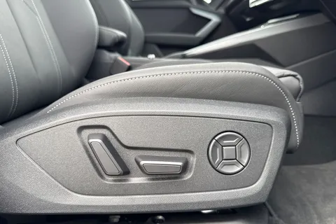  Audi A3 2.0 TDI Black Edition Sportback S Tronic Euro 6 (s/s) 5dr Thumbnail #49