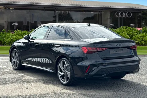  Audi A3 2.0 TDI Black Edition S Tronic Euro 6 (s/s) 4dr Thumbnail #3