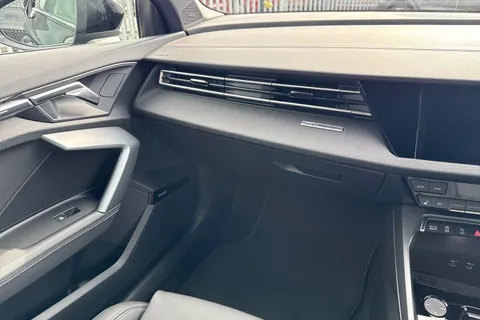  Audi A3 2.0 TDI Black Edition S Tronic Euro 6 (s/s) 4dr Thumbnail #20