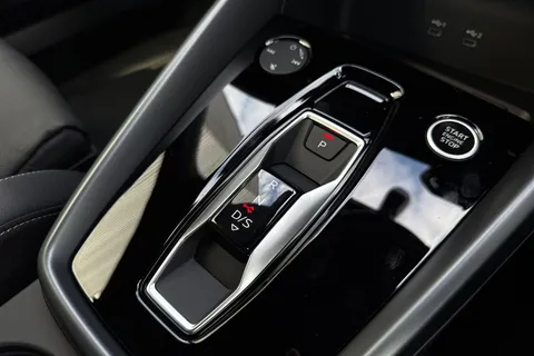  Audi A3 2.0 TDI Black Edition S Tronic Euro 6 (s/s) 4dr Thumbnail #23