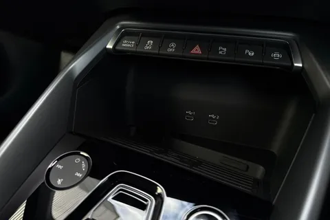  Audi A3 2.0 TDI Black Edition S Tronic Euro 6 (s/s) 4dr Thumbnail #56