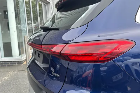 Audi Q5 2.0 TDI Sport S Tronic quattro Euro 6 (s/s) 5dr Thumbnail #8