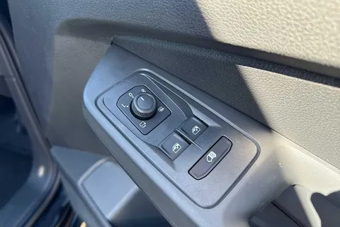 PE25VML Volkswagen Caddy C20 Cargo Commerce Plus SWB 102 PS 2.0 TDI 6sp Manual Thumbnail #18