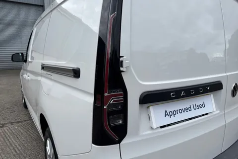 PK74NVO Volkswagen Caddy Maxi C20 Cargo Commerce Pro Maxi 102 PS 2.0 TDI 6sp Manual Thumbnail #9