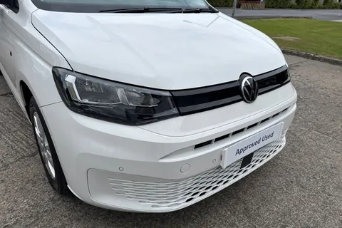 PK74NVO Volkswagen Caddy Maxi C20 Cargo Commerce Pro Maxi 102 PS 2.0 TDI 6sp Manual Thumbnail #10