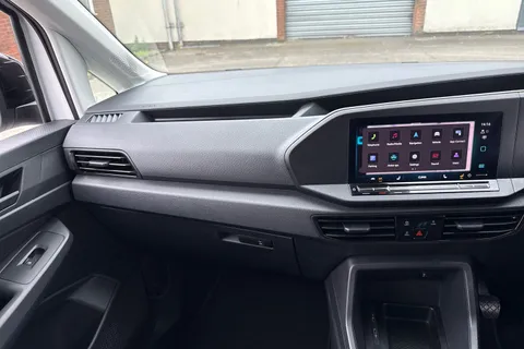 PK74NVO Volkswagen Caddy Maxi C20 Cargo Commerce Pro Maxi 102 PS 2.0 TDI 6sp Manual Thumbnail #21