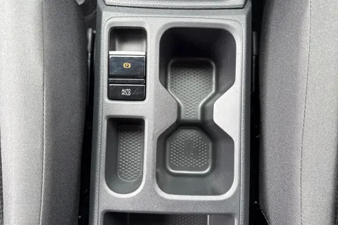 PK74NVO Volkswagen Caddy Maxi C20 Cargo Commerce Pro Maxi 102 PS 2.0 TDI 6sp Manual Thumbnail #27