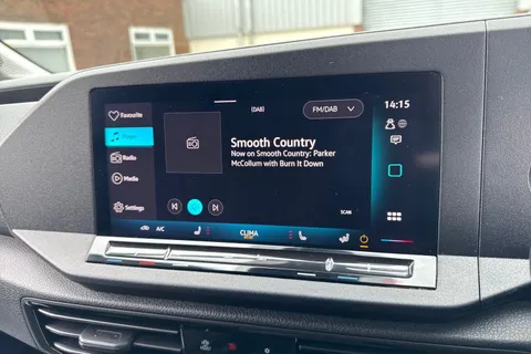 PK74NVO Volkswagen Caddy Maxi C20 Cargo Commerce Pro Maxi 102 PS 2.0 TDI 6sp Manual Thumbnail #32