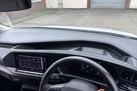 PK74NVO Volkswagen Caddy Maxi C20 Cargo Commerce Pro Maxi 102 PS 2.0 TDI 6sp Manual Thumbnail #35