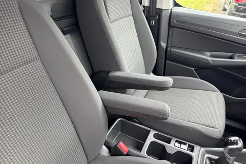 PK74NVO Volkswagen Caddy Maxi C20 Cargo Commerce Pro Maxi 102 PS 2.0 TDI 6sp Manual Thumbnail #36