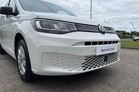 PK74NVO Volkswagen Caddy Maxi C20 Cargo Commerce Pro Maxi 102 PS 2.0 TDI 6sp Manual Thumbnail #38