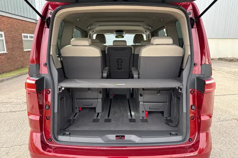 KM24YRD Volkswagen Multivan Life Standard 150 PS 2.0 TDI 7-Speed DSG Thumbnail #7