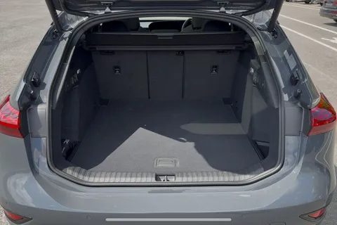 PJ25ZVT Audi A6 E-Tron Avant Avant Edition 1 e-tron performance  270,00 kW Thumbnail #7