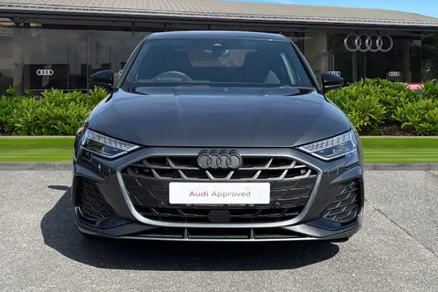 PJ25ZHC Audi A3 Black Edition 35 TFSI 150 PS S tronic Thumbnail #6