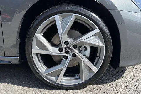 PJ25ZHC Audi A3 Black Edition 35 TFSI 150 PS S tronic Thumbnail #10