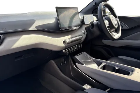 DA25EWU BYD Dolphin Surf 43.2kWh Comfort Auto 5dr Thumbnail #9