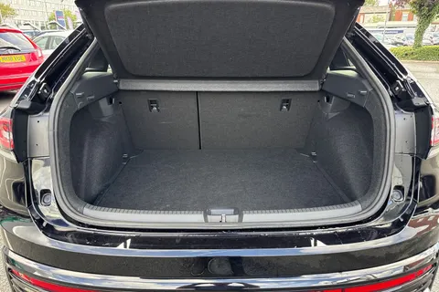 HY74MZD Volkswagen Taigo 1.0 TSI 115 R-Line 5dr DSG Thumbnail #9