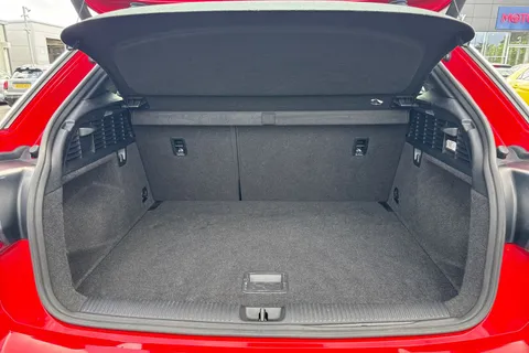 DG19YLM Audi Q2 1.6 TDI 30 S line Euro 6 (s/s) 5dr Thumbnail #7