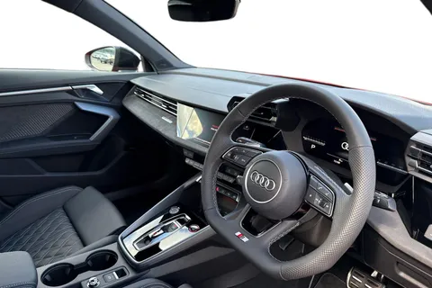  Audi S3 2.0 TFSI Black Edition Sportback S Tronic quattro Euro 6 (s/s) 5dr Thumbnail #14